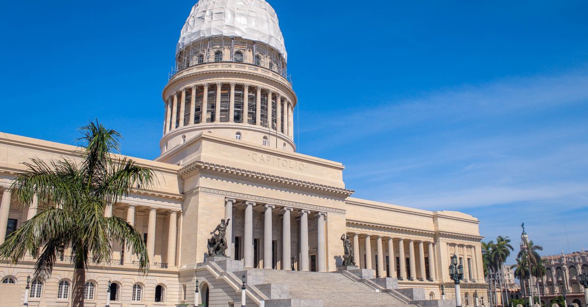 The stunning El Capitolio building in Havana, Cuba, under blue skies captures historical Cuban architecture.